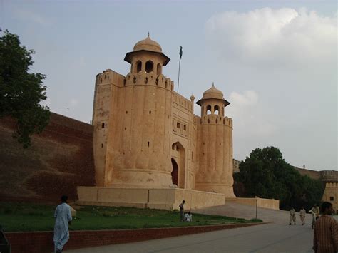 Travel Trip Journey : Lahore Fort, Pakistan