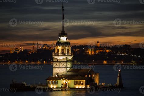 Maiden Tower 827721 Stock Photo at Vecteezy