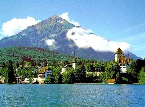 Switzerland Spiez hotels accommodation tourist info Thunersee attractions