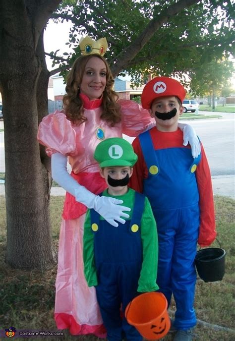 Princess Peach, Mario and Luigi Costume