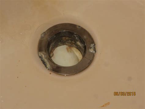 Corroded Bath Drain | MisterFix-It.com