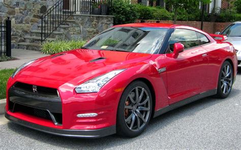 2013 Nissan GT-R | Top Cars