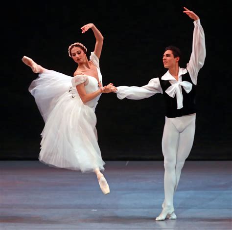 Mariinsky Ballet Concludes Brooklyn Run With Chopin - The New York Times