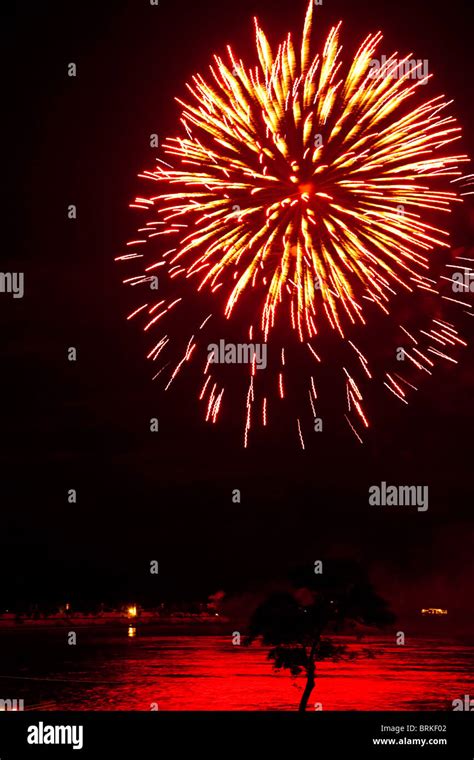 Water Festival fireworks, Cambodia Stock Photo - Alamy