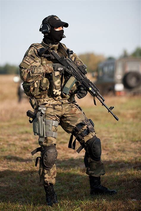 Polish Special Forces Operator | 밀리터리 | Pinterest | Special Forces, Military Life and Polish