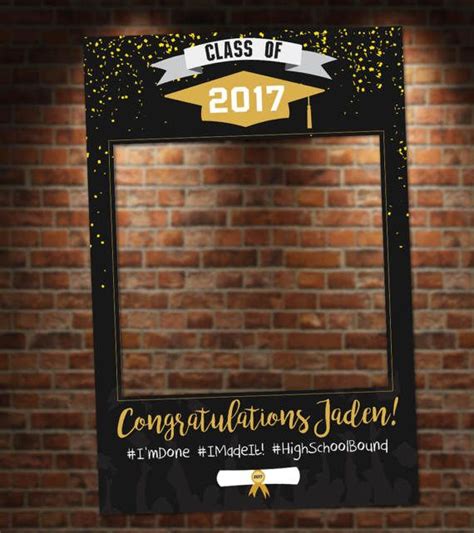 Best 35 Graduation Party Photo Booth Ideas – Home, Family, Style and ...