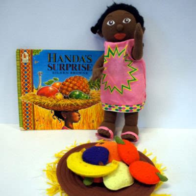 Handa’s Surprise Story Set – Warwick Toy Library