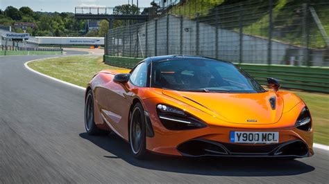 McLaren 720S Coupe (2017 - ) review | Auto Trader UK