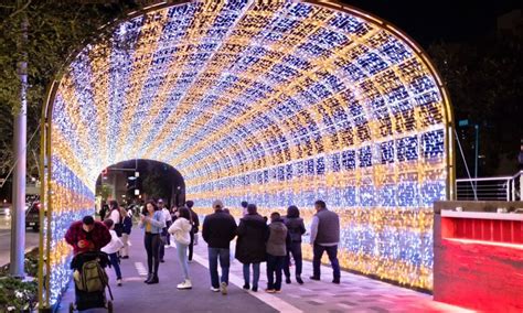 Houston dazzles with City Lights Downtown Holiday Magic - Story Studio – Chron.com