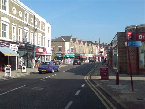 Sidcup High Street | Looking towards Sidcup Hill | dave patten | Flickr