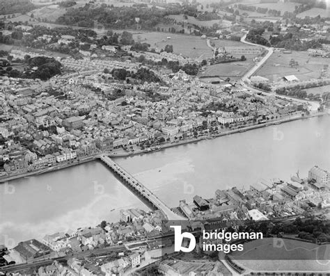 Bideford Bridge, the River Torridge and the town, Bideford, Devon ...