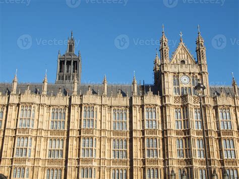 Houses of Parliament 3117135 Stock Photo at Vecteezy