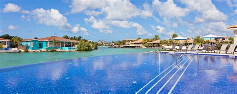 Bonaire Scuba Resorts with Infinity Pool | Courtyard Bonaire Dive Resort