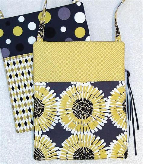 Zipper Crossbody Bag Pattern | IUCN Water