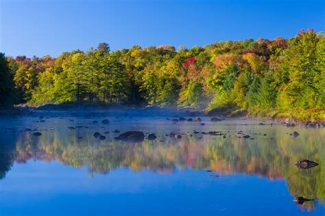 Lake In Autumn Free Stock Photo - Public Domain Pictures