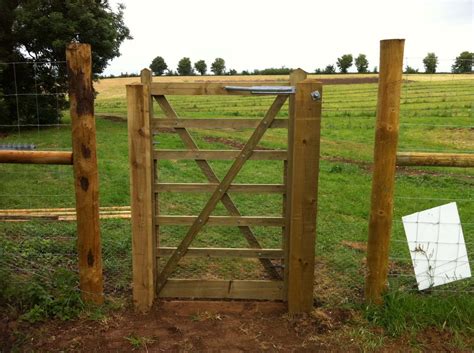 Nicholsons Fencing Services - Oxfordshire