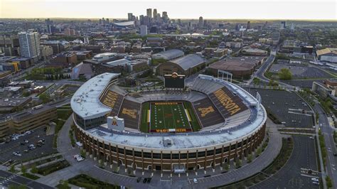 Gophers unveil mobile season ticket - MN Sports Biz Blog