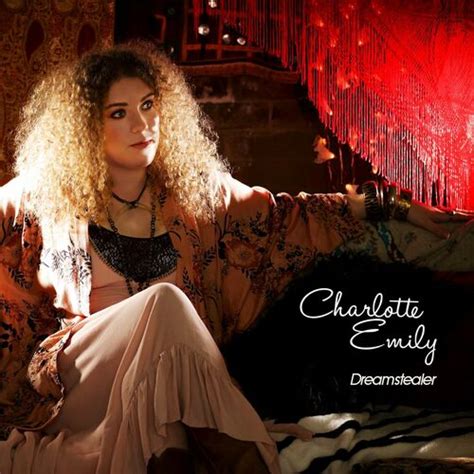 Charlotte Emily: músicas com letras e álbuns | Ouvir na Deezer