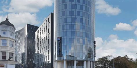 Travelodge Portsmouth City Centre - New Theatre Royal