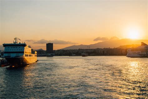 Greek Ferries: Book your Tickets to the Islands | Greeka