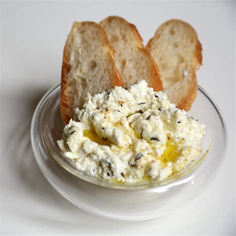 Easy Baked Goat Cheese Appetizer | POPSUGAR Food