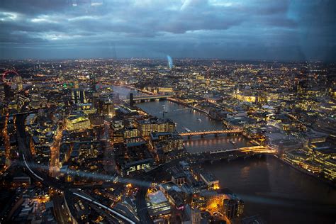 The Breathtaking View from Level 72 at The Shard in London | Mondomulia