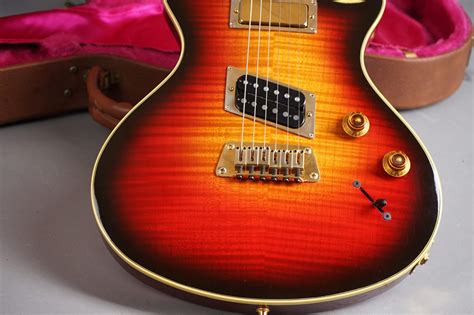 1993 Gibson Nighthawk Custom – Sunburst – GuitarPoint