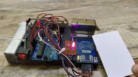 Door security System Arduino RFID project | Security Arduino RFID project