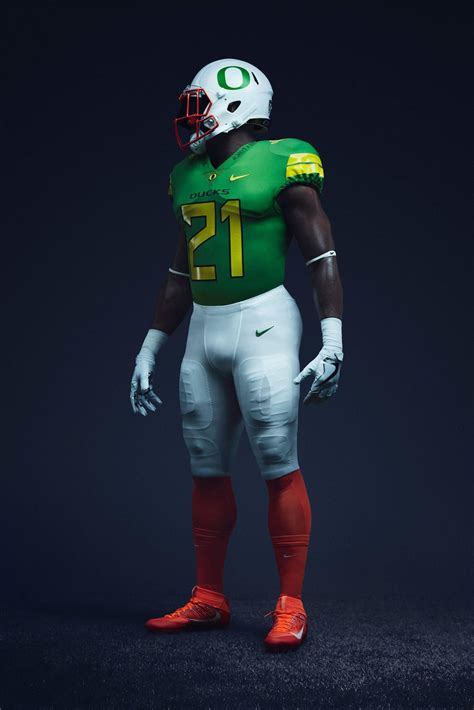 University of Oregon "Once a Duck" Football Uniforms | Football uniforms, Ducks football, Oregon ...