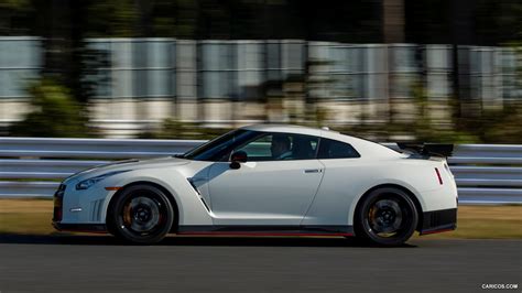 Nissan GT-R Nismo | 2015MY