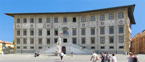 Schools of Excellence in Italy