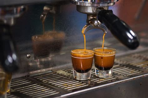 How To Make A Perfect Espresso Shot Using Espresso Machine | TeaCoffeeCup
