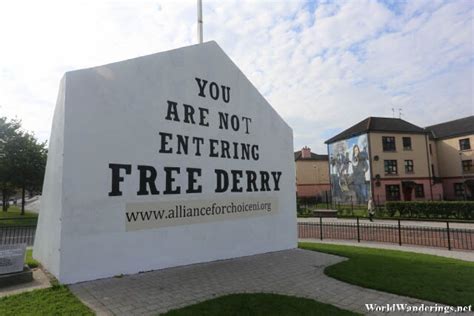 Going to the Murals of Derry-Londonderry