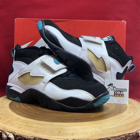 Nike Air Diamond Turf Size 10 White Black Green Deion Sanders 309434 ...