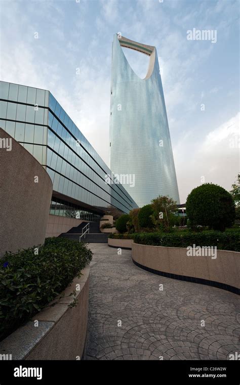 Kingdom Tower in Riyadh Saudi Arabia Stock Photo - Alamy