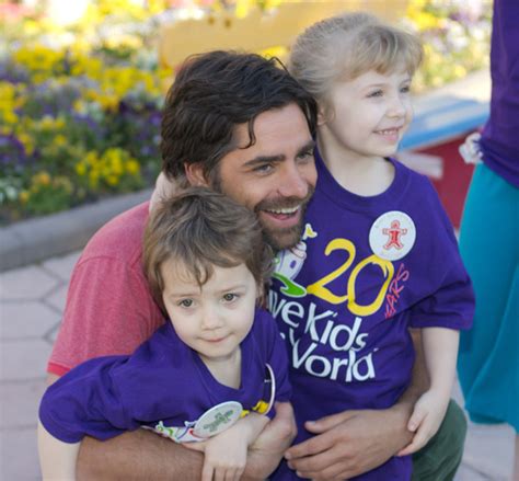 smart.: John Stamos spends some time with Give Kids the World