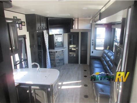 Heartland Road Warrior Fifth Wheel Toy Hauler: Loads of Luxury At A Low Monthly Payment - Hitch ...