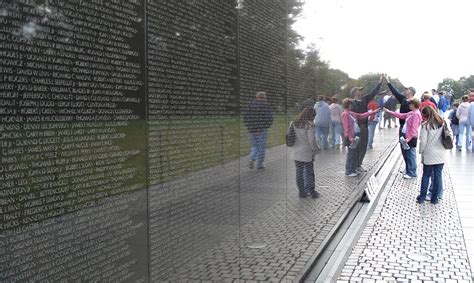 Documents that Changed the World: The Vietnam Veterans Memorial, 1982 | UW News