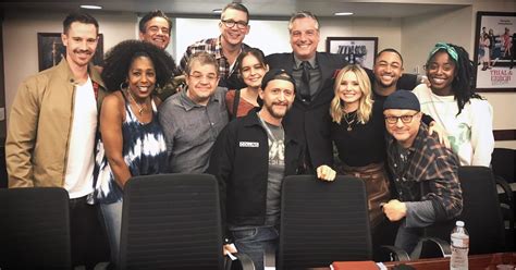 Veronica Mars Cast Reunion Photo | POPSUGAR Entertainment