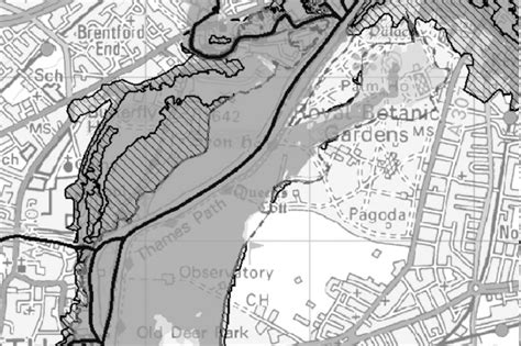 Example of a flood extent map of part of the River Thames. | Download Scientific Diagram