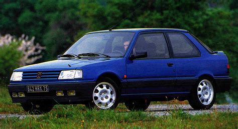 Un essai de la Peugeot 309 GTI 16 en 1990