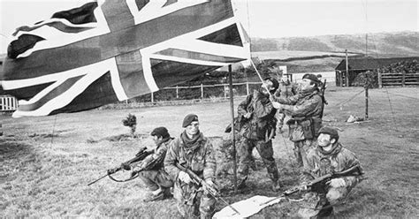 Falklands War - A Huge Extent Blogging Photo Exhibition