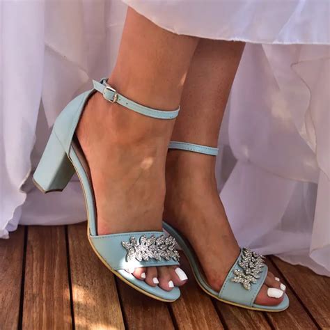 13 Romantic Pastel Colored Wedding Shoes for A Unique Bridal Style