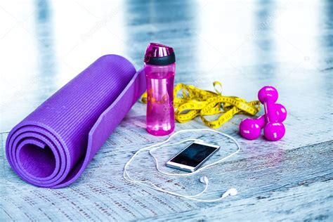 Yoga Fitness Sports Equipment Yoga Mat Phone Water Bottle Two — Stock ...