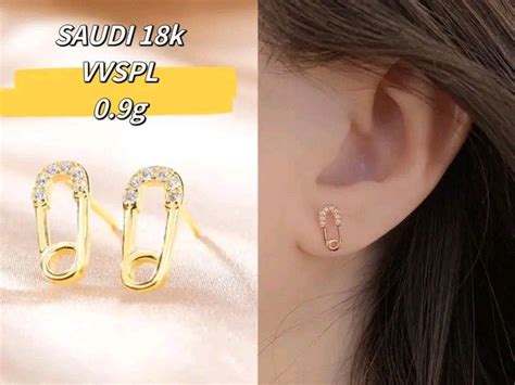 Perdible Design Stud Earrings in Saudi Gold 18 K on Carousell