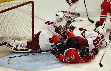 ‘Man, that was epic’: Reliving Mike Smith’s Game 6 brilliance in Chicago - The Athletic