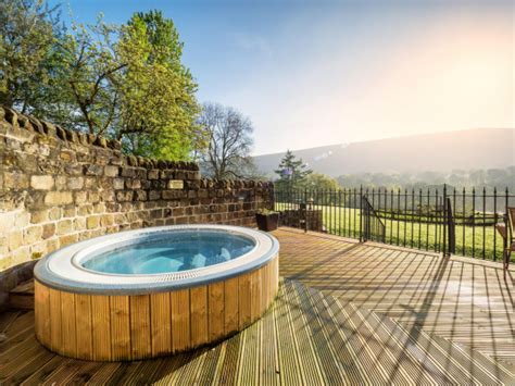 Hotels with hot tubs in the Peak District | The Hotel Guru