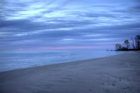 Lakeshore at Daybreak at Harrington Beach State Park, Wisconsin image ...