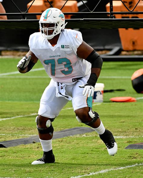 Dolphins Place LT Austin Jackson On IR