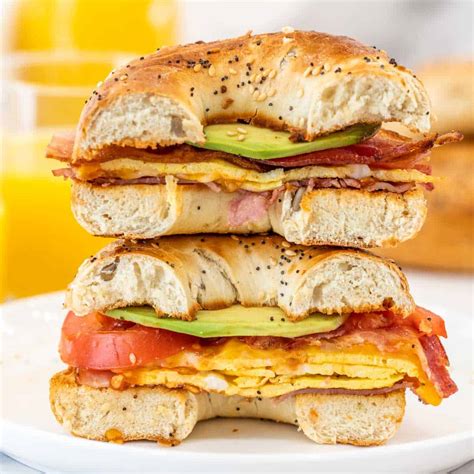 Breakfast Bagel Sandwich Recipe - Valentina's Corner